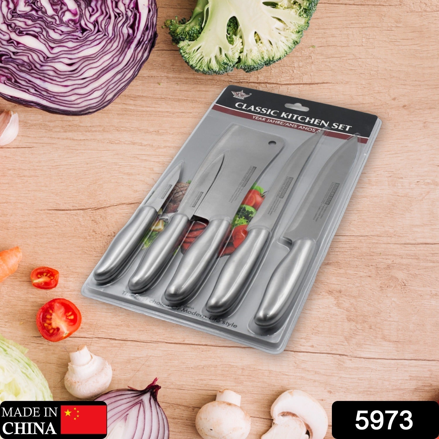 Stainless steel kitchen knives set for basic cooking needs. Stainless steel kitchen knives set for basic cooking needs.